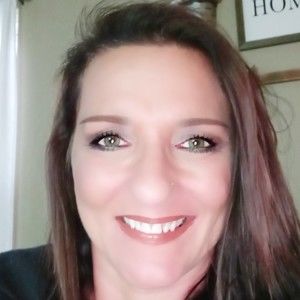 Meet your Posher, Yolanda